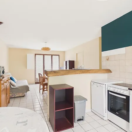 450m De La Jetee D'ares, Maison Pour 4 *